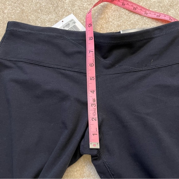 NEW Nike Pants Womens Extra Small Black Fit Dry Sports Capri Stretch Activewear - Picture 10 of 12